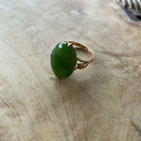 Vintage 18K Gold Filigree Jade Ring - Picture 1 of 14